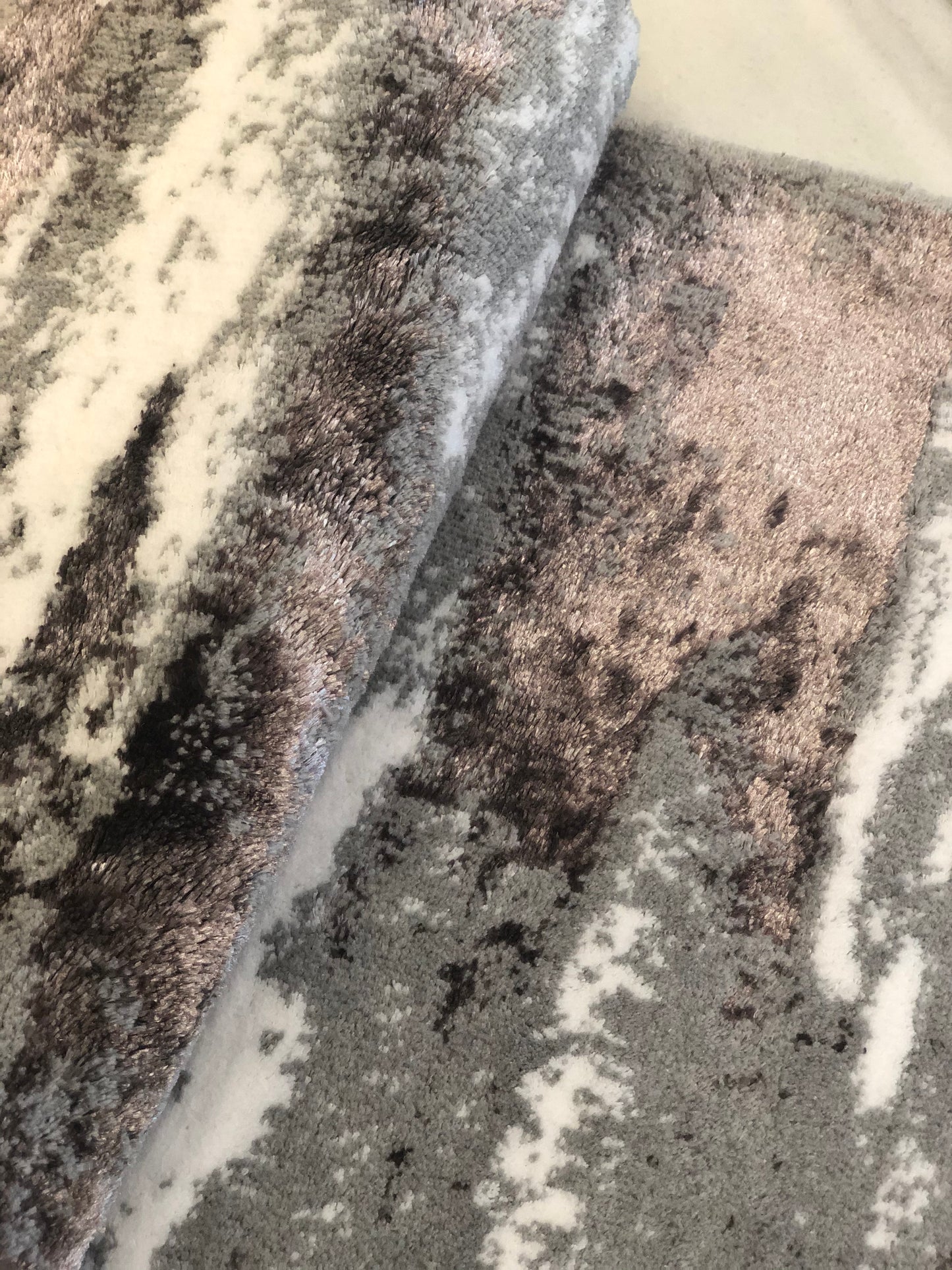 Eramosa Shimmer Rug - Grey/Purple